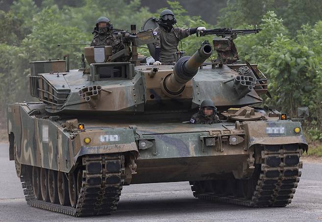 경기도 소재 육군 훈련장에서 K1A2 전차가 이동하고 있다. 세계일보 자료사진