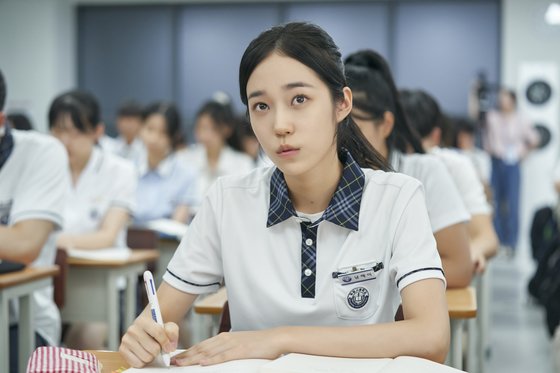 드라마 '일타스캔들'은 사교육 입시 전쟁이 배경이다. tvN