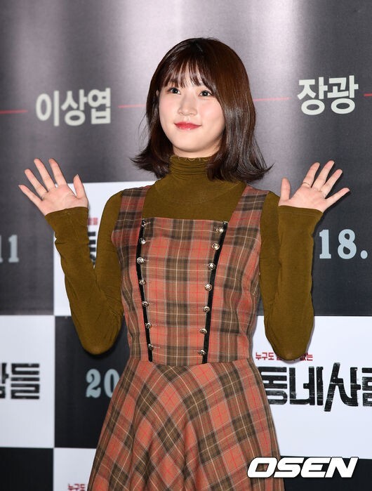 Actor Kim Sae-ron is in court about 10 months after Drinking.He is suffering from financial difficulties due to accident compensation payments and termination of contracts with his agency, and he is attracting attention as to what kind of position he will reveal in his first trial and what kind of ending he will face.According to the legal system on the 7th, Shin Hyuk-jae, a senior judge of the Seoul Central District Court, will hold the first trial date of Actor Kim Sae-ron, who was indicted on charges of violating the Road Traffic Act at 10 a.m. on the 8th.As a result, Kim Sae-ron is in the public eye in 10 months after the Drunk driving accident, and Kim Sae-ron is interested in what position he will reveal in his first trial.Kim Sae-ron was shocked by the accident that he drank several times in the morning of May last year in Cheongdam-dong, Gangnam-gu, Seoul, while driving a guard rail, street tree, and transformer.As a result of the blood collection, Kim Sae-rons blood alcohol level at the time of the accident was 0.2%, well above the license revocation level (0.08%).Especially, the transformer was seriously damaged by the accident at that time, and electricity supply to 57 places including the surrounding shops was cut off, and it was restored in about 3 hours.Kim Sae-ron had to act more prudently and responsibly, but he could not. I sincerely apologized and apologized to the 30 merchants who suffered from the accident.Kim Sae-ron, who has a self-restraint time since then, has been known to have worked part-time in a cafe because of difficulties in living due to compensation payments.It seemed that sympathy was formed, but I received a cold eye because I was invited to a birthday party by inviting acquaintances during self-restraint.Kim Sae-ron was disgraced to fail to renew his contract with his agency after he got off the SBS  ⁇  Trolley  ⁇ , Netflix series  ⁇  Hounds  ⁇ , which was due to  ⁇  Drinking driving  ⁇ .It is noteworthy how he will end up renewing his worst career.DB