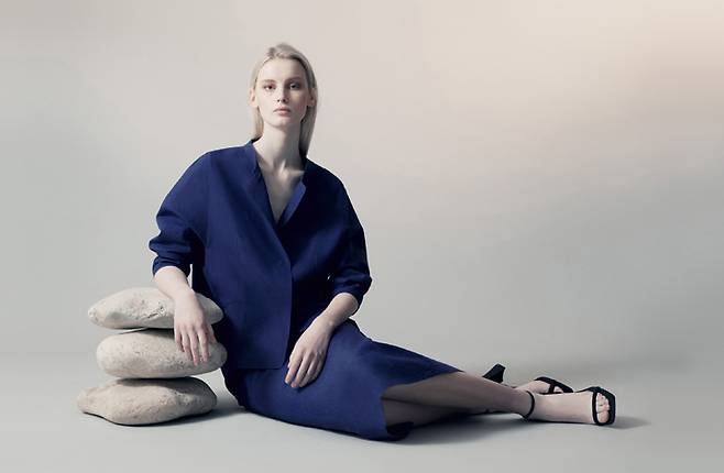 사진제공 : 바바패션에서 전개하는 어덜트 컨템포러리 브랜드 아이잗바바(IZZAT BABA