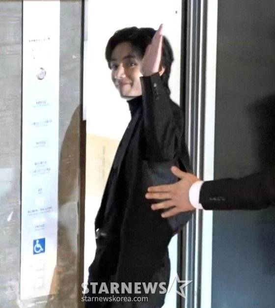 방탄소년단 뷔, '화이트데이 사탕 주고 싶은 남돌' 1위