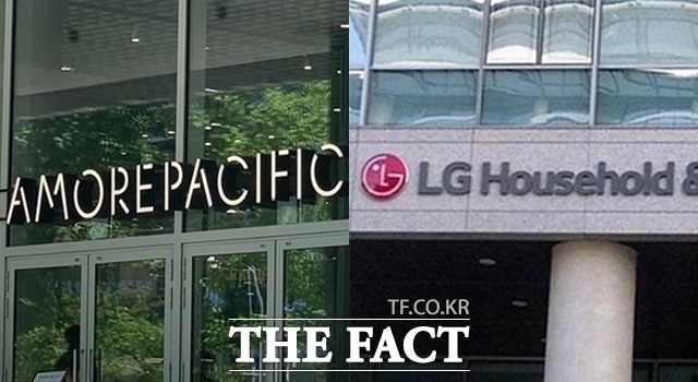 아모레퍼시픽과 LG생활건강은 K뷰티 산업의 발전을 위해 4년간 벌였던 소송을 끝내는 '통상실시권 허여' 계약을 2015년 체결했다. /더팩트 DB