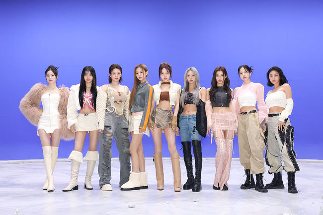 TWICE released the behind-the-scenes cut of its new song SET ME FREE (Set Me Free) and raised expectations for the music room activities that begin today (16th).On March 10, TWICE released the mini 12th album READY TO BE (Ready to Be) and the title song SET ME FREE and came back.The new song is fascinated by music fans around the world with the synergy of lyrics that enjoy simple yet powerful sound and freedom.Thanks to popularity, from March 14th to 16th, Lindgren Remix, Tommy  ⁇  TBHits  ⁇  Brown Remix and ARMNHMR Remix of SET ME FREE were released and fans were pleased.JYP Entertainment presented its title track muby shooting behind-the-scenes on the 16th and responded to the hot reaction of domestic and foreign fans.The nine members in the muby scene digested trendy and hip styling, and gave a free aura like a new song title with confident pose and solid eyes.muby has attracted the attention of TWICEs footsteps that lead the story, and the performances of the members and the performances that give a brilliant background and pleasure have become attractive points.Come Back to the United States of America, Come Back to the United States of America, Come Back to the United States of America, Come Back to the United States of America, Come Back to the United States of America, Come Back to the United States of America, Come Back to the United States of America, (Im on stage and talking.Starting on the 16th, Mnet M Countdown will appear on KBS 2TV Music Bank on the 17th, MBC Show! Music Center on the 18th, and SBS Popular Song on the 19th.The new album READY TO BE set its own record by surpassing 1.7 million pre-orders as of the 7th, and reached the top of the Hanteo Chart Album Weekly Chart (03.06~03.12) and Circle Chart Retail Album Weekly Chart (03.05~03.11) for 10 weeks in 2023, raising expectations for achieving a new million-seller.Spotify, the worlds largest music streaming platform, recently ranked second in its top album debut Global and USA Chart (03.10~03.12) and top album debut UK Chart (03.06~03.10), proving its global attention.From April this year, we will launch our fifth largest World Tour READY TO BE in Korea, Australia, Japan and North America.On April 15th and 16th, Seoul will hold a tour with two performances at the KSPO DOME (Olympic Gymnastics Stadium) in Songpa-gu, Seoul. On April 16th, the final performance day will be offline performance and online live broadcasting through Beyond LIVE platform.In May, Japan, Osaka, Tokyo, Tokyo, Tokyo, Tokyo, Tokyo, Tokyo, Tokyo, Tokyo, Tokyo, Tokyo, Osaka, Tokyo, Tokyo, Tokyo, Tokyo, Tokyo, Tokyo, Tokyo, Tokyo, Tokyo, Tokyo, Tokyo, Tokyo, Tokyo, Tokyo, Tokyo, Tokyo, Tokyo, Tokyo, Tokyo, Tokyo, Tokyo, Tokyo, Tokyo, Tokyo, Tokyo, Tokyo, Tokyo, Tokyo, Tokyo, Tokyo, Tokyo, Tokyo, Tokyo, Tokyo, Tokyo, Tokyo, Tokyo, Tokyo, Tokyo, Tokyo, Osaka, Osaka, Osaka, Osaka, Osaka, Osaka, Osaka, Osaka, Osaka, Osaka, Osaka, Osaka, Osaka, Osaka, Osaka, Osaka, Osaka, Its just that, uh,JYP Entertainment