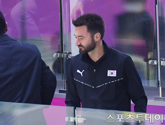 대한민국 여자배구 국가대표팀의 지휘봉을 잡고 있는 세자르 에르난데스 감독 / 사진=DB