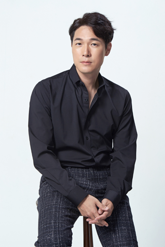 As a result of the coverage on the 18th, Kim Young-jae joined the new drama maestra as a star.Maestra is a story about a female conductor exploring the mystery in the orchestra and approaching the truth surrounding her. It is based on the French drama Philharmonia.Kim Young-jae plays Kim Feel, the husband of Se-eum (Lee Yeong-ae), a Korean-American composer and professor of composition at a university.Kim Young-jae has taken on the role of heightening dramatic tension in maestra, starring Lee Yeong-ae.Kim Young-jae is going to capture viewers with another act through maestra.He received a lot of attention from viewers in the JTBC drama The youngest son of the conglomerate, which last December, as the fourth son of Sunyang and the outsider Jin Yun Ki.Kim Young-jae proved to be a mainstream after confirming the appearance of maestra following Numbers: Watchers in the Building Forest after The youngest son of the conglomerate.On the other hand, maestra is scheduled to be organized by tvN.