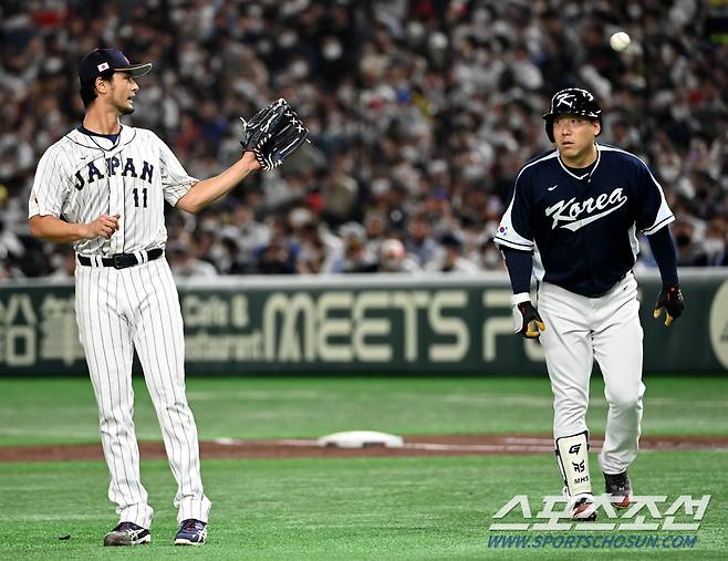 10일 한국전에 선발등판한 다르빗슈. 2회초 김현수가 내야땅볼을 치고 더그아웃으로 향하고 있다. 허상욱 기자wook@sportschosun.com