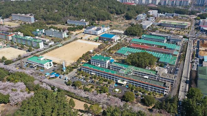 학교 전경