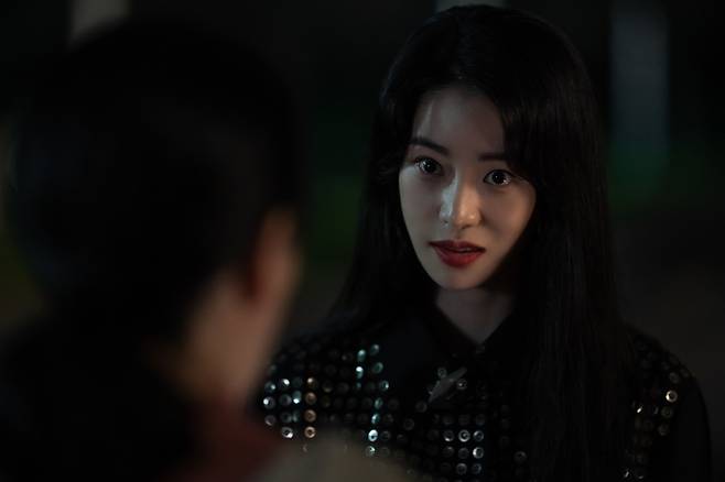 Actor Lim Ji-yeon stars as the main villain in revenge drama "The Glory" (Netflix)