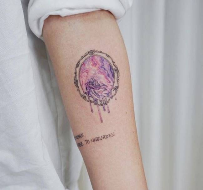 집단 따돌림 트라우마를 겪는 고객의 팔에 타투이스트 '판타'가 새긴 그림. 본인 제공