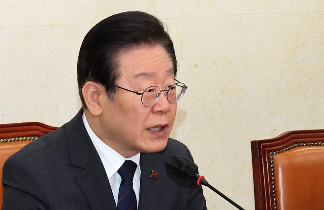 더불어민주당 이재명 대표가 22일 국회에서 열린 최고위원회의에서 발언하고 있다. 연합뉴스