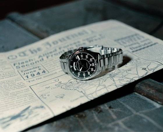 쿠퍼의 시계, 해밀턴 카키 파일럿 데이 데이트. 사진 해밀턴