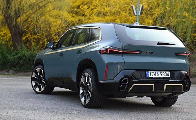 BMW XM