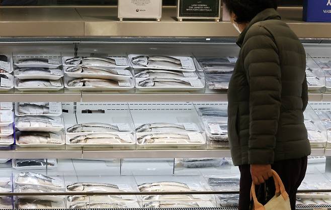 지난달 20일 서울 한 대형마트의 수산물 코너.(사진=연합뉴스)