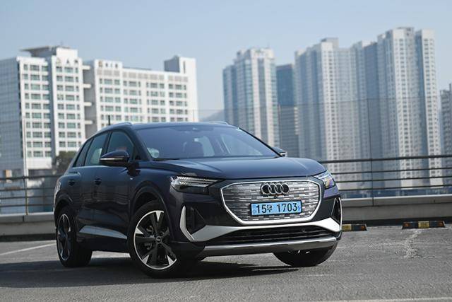 아우디 Q4 e-트론