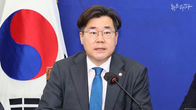 박찬대 더불어민주당 의원. 재선 의원인 그는 현재 더불어민주당 최고위원을 맡고 있다.