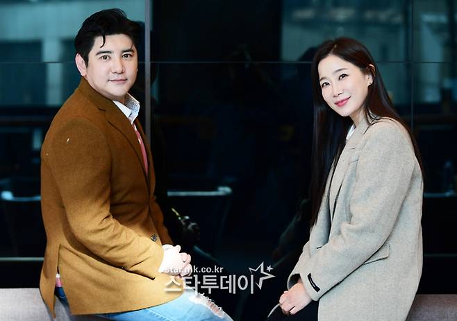 배우 박재현(왼쪽)과 김하영.