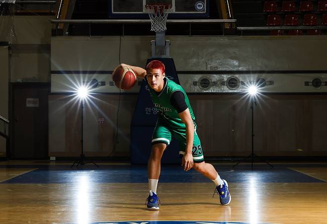 슬램덩크 강백호 실사판이라 불리는 최승빈. 우상조 기자