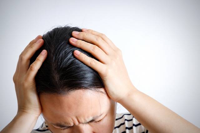 전체 두통의 70~80%는 긴장성 두통인데, 이 두통은 마사지만 잘해도 통증이 완화된다./사진=클립아트코리아