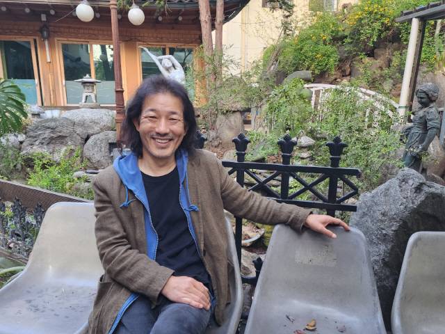 ▲ 최근 만난 박정대 시인은 “내게 정선은 모든 것을 시작할 수도 있고, 아무 것도 안할 수도 있는 공간”이라고 했다.