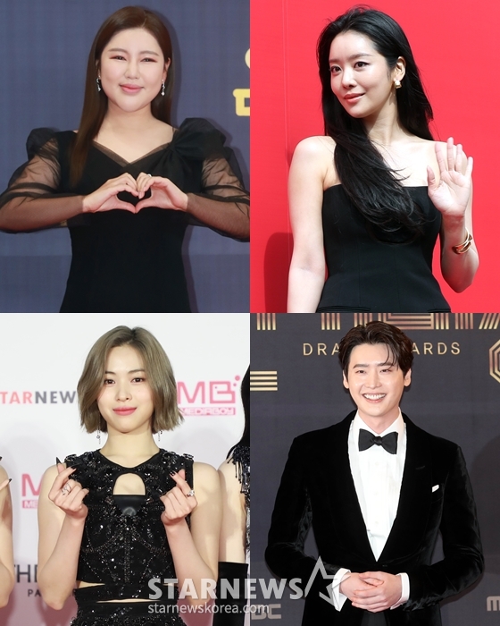 Song Ga-in, Cha Joo-Young, group ITZY (you know) Ryu Jin, Lee Jong-suk and other stars have made the top stars from the young time The Sense of an Ending.On the 5th day of the Childrens Day, the stars released their public time through SNS.First, Song Ga-in posted an article and a picture saying, Today is Childrens Day! ⁇  Hehe (I adjusted the brightness, but I cant help it... lol).In the public release photo, Song Ga-ins young time was shown. The innocent look and the cute look made the Sense of an Ending grow into a Trot goddess.