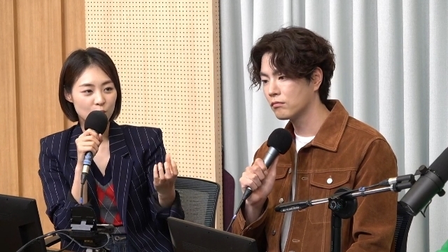 Actor Lee Yeon-hee has revealed why he turned down multiple Golf Broadcasting Castings.On May 10, SBS Power FM Doosie Escape TV Cultwo Show (hereinafter TV Cultwo Show) featured Lee Yeon-hee and Hong Jong-hyun, the main characters of Disney Plus original series Race as guests.Lee Yeon-hee boasted that he usually plays golf.He said, I came to Broadcasting once. It was so strange that someone came that day and it fits so well. The camera is spinning. Since then, Broadcasting Casting has come in a lot.I only want to have a good memory. It is about 170, 180 degrees away. 