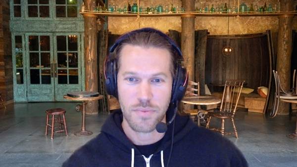 - 매튜 존슨 총괄 애니메이터