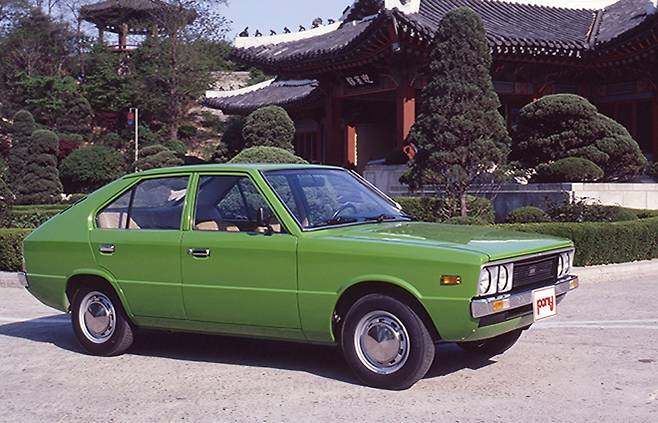 현대차의 첫 독자 모델 포니