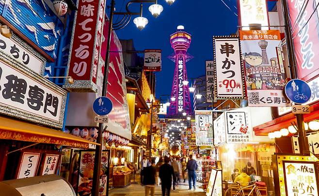 올해 4월 기준 일본을 방문한 한국인은 206만7700명으로 전년 동기 대비 125배 폭증했다. 사진은 일본 오사카 신세카이. /사진=일본정부관광국