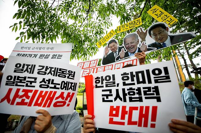 5월7일 ‘한·일 역사정의평화행동’ 소속 단체 회원들이 한·일 정상회담을 규탄하는 기자회견을 열었다.ⓒ시사IN 신선영