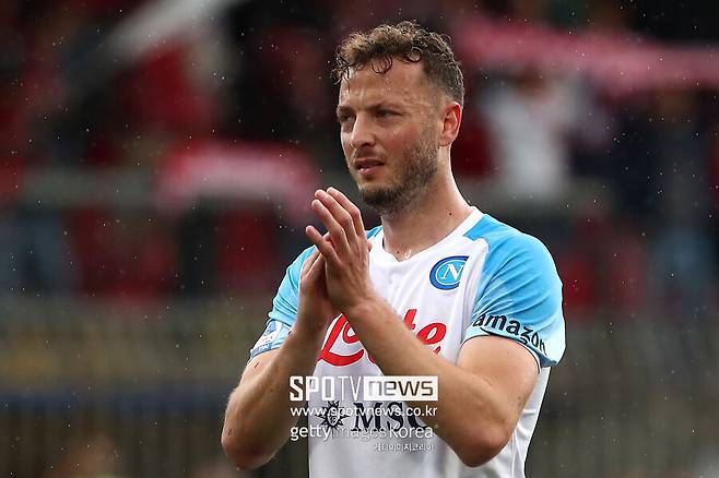 ▲ 라흐마니는 2021-22시즌부터 나폴리의 주전 자리를 차지했다.