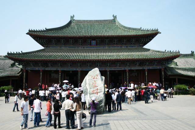 카이펑 개봉부의 '공생명' 비석. ⓒ최종명