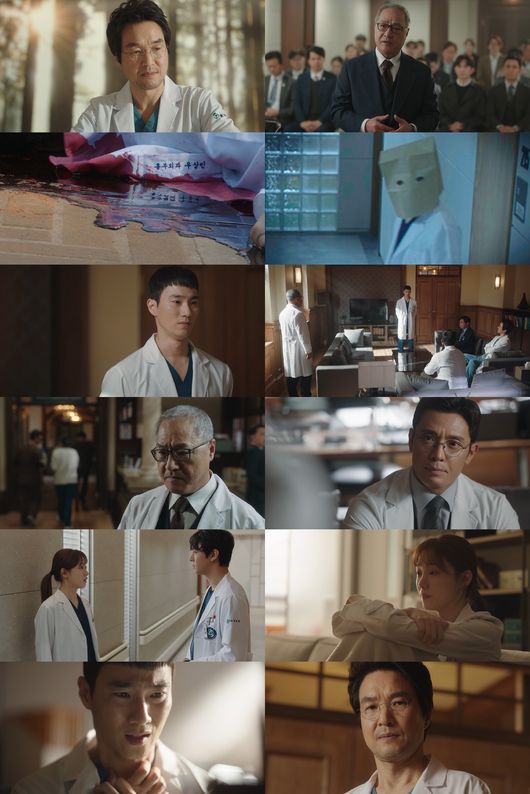  ⁇  Romantic Doctor Master Kim3  ⁇  Lee Gyeung-youngs risk surfaced on the surface of the water, and Stonewall Hospital was greatly disturbed.In the 11th episode of SBS Gilt De Lamar Jackson  ⁇  Romantic Doctor Master Kim3  ⁇  (playwright Kang Eun-kyung, Lim Hye-min / directing Yoo In-sik, Kang Bo-seung / production Samhwa Networks, Studio S) Lee Gyeung-young) who wanted to be dismissed, and this led to the appearance of Cha Jin-man being driven to the corner.Master Kim (Han Suk-kyu), who brought Cha Jin-man into the trauma center with Plan B, was shaken, and in the 12th trailer, someone who said Master Kim was a little bit bigger than me came to Stonewall Hospital and raised expectations. ⁇  The romantic doctor Master Kim3  ⁇  11 times audience rating was 13.8% in the metropolitan area, 13.4% in the nationwide households, and 15.5% in the moment, achieving the highest audience rating in all programs broadcasted on Friday as well as the same time zone.The 2049 rating, a key indicator of channel competitiveness and topicality, was 4.6 percent, ranking first among all programs on Friday (based on Nielsen Korea).The broadcast began with the appearance of Cha Jin-man, who confronted the medical lawsuit of the Provincial representative.Cha Jin-man pointed out the reality of the medical community, which has to cover patients one by one with insufficient manpower, and found that the death of his Provincial Representative son was a sad accident caused by a lack of manpower, not by Jung In-soo (played by Yoon Nam-moo), which led to the winning of the trial.However, the Provincial representative was angry with Cha Jin-man, who did not say a word of sincere apology, and declared an appeal.Meanwhile, Cha Jin-man received a Blackmail  ⁇  Cinémix Par Chloé for a past incident three years ago from a man wearing a  ⁇  envelope.It was the case that Cha Jin-man passed the responsibility of medical litigation to his disciples and died because of the pressure of Koreas thoracic surgery major.Cha Jin-man thought Tablo was the man in the bag who left his dead students fountain pen in Jasins room, because Tablo, a graduate of Korea University, was his colleague.In addition, Cha Jin-man thought that he had done this Blackmail  ⁇  Cinémix Par Chloé three years ago, vindictive of Tablos expulsion for red-green medicine.Cha Jin-man made fun of Jasin to Master Kim, Park Min-gook, and demanded the dismissal of one Tablo, Blackmail  ⁇  Cinémix Par Chloé.Tablo said that Jasin did not do it, but Cha Jin-man even went out of his way to reveal Tablos red-green medicine secret, but Park Min-gook and Master Kim knew Tablos secret.When interviewing, even before surgery, Tablo did not hide the color medicine. Park Min-gook asked Cha Jin-man if he planned this situation because he wanted to throw out Tablo, who knew his dignity.All of this was followed by Park Min-gook, who was trying to dismiss Cha Jin-man.Previously, the Provincial representative had offered Master Kim and Park Min-gook a deal to dismiss Cha Jin-man after dropping the lawsuit and reviewing the provincial budget.Master Kim said, There is nothing as foolish as paying anger with anger, and I do not deal with people in any case.I refused to accept the proposal, saying that no life should be treated like that, but Park Min-gook did this to end the fight against the Provincial representative.Stonewall Hospital was rumored to be rumored by Cha Jin-man, and Cha Eun-jae (Lee Sung-kyung) was shocked and tearful by his fathers disgraceful rumor.Cha Jin-mans imposing momentum and reputation fell, and he focused his attention on his future actions.In particular, in the 12th trailer released at the end of the broadcast, a suspicious person who came to Stonewall Hospital was drawn and glanced. Master Kims ambassador, who says he is a little stronger than me, focused his attention on who he might be.In the previous 10th ending, the name of Yves Gandon (Yoo Yeon-seok) appeared on Master Kims cell phone and raised the possibility of the appearance of Season 1 student Yves Gandon.The expectation of viewers became even hotter and the 12th broadcast was made even more awaited. SBS Gilt De Lamar Jackson  ⁇  Romantic Doctor Master Kim3  ⁇  12 times will be broadcast at 9:50 pm on the 3rd night.Dr. Kim 3  ⁇