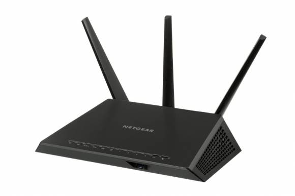 임산부한테 좋지 않다는 이유로 이웃으로부터 와이파이 공유기를 꺼달라고 요구받은 사연이 화제다(위 기사와 관련 없음). 픽사베이