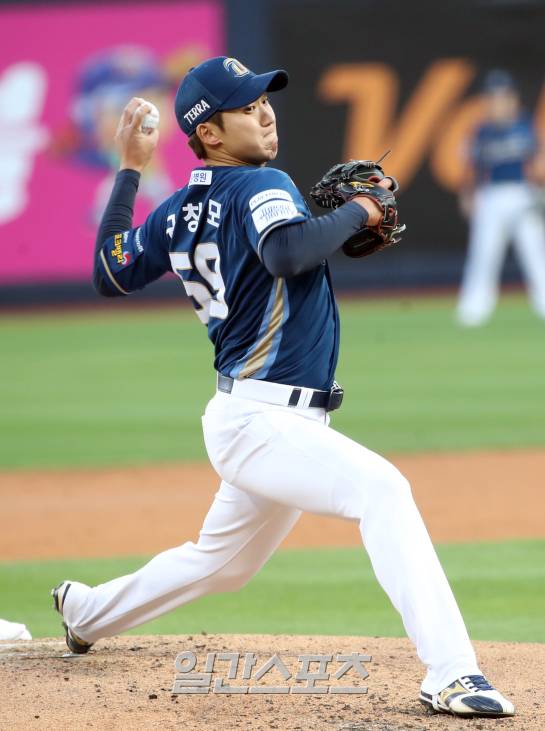 2023 KBO리그 NC 다이노스와 KT 위즈의 경기가 11일 오후 수원 kt 위즈파크에서 열렸다 NC 선발 구창모가 힘차게 공을 던지고 있다. 수원=정시종 기자 capa@edaily.co.kr /2023.05.11.