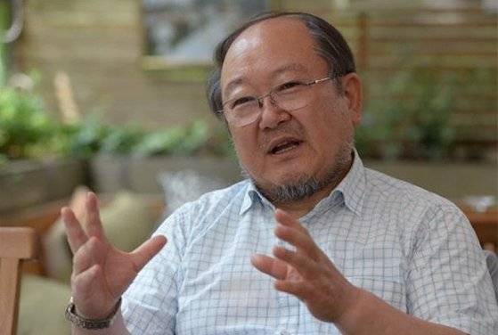 5일 더불어민주당 혁신기구 위원장으로 선임됐다가 사퇴한 이래경 다른백년 명예 이사장. 더불어민주당 제공
