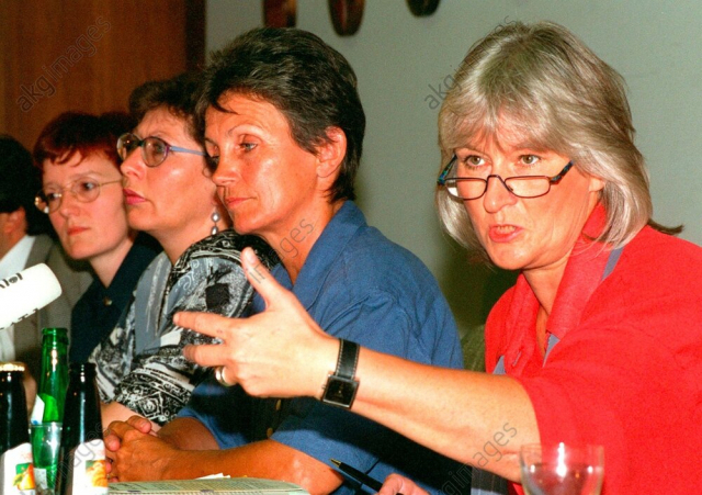 ▲1996년 라인란트-팔츠 주 선거를 앞두고 선거에 출마하는 녹색당 주의원 후보들. 가운데 파란색 옷을 입은 사람이 프리델 그뤼츠마허(Friedel Grützmacher). ⓒakg-images