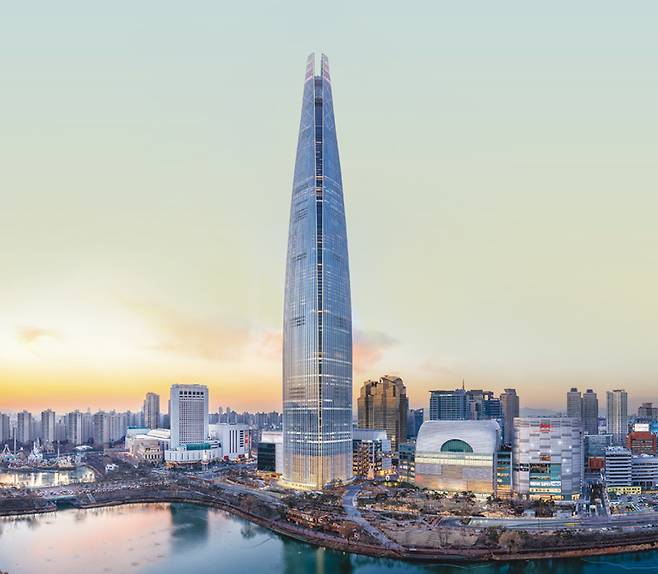 Korea's tallest building Lotte World Tower in Jamsil, southern Seoul (Lotte Property and Development)