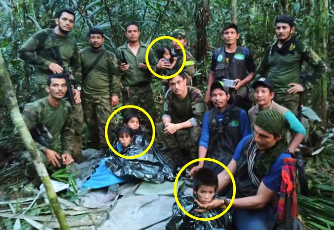 아마존 정글에 실종됐다가 구조된 어린이들과 구조대원들의 모습. AP 연합뉴스