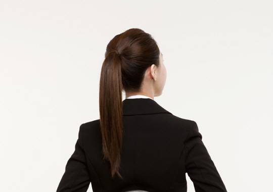 긴 생머리의 여성 이미지. 기사 내용과 직접 관련 없음. 게티이미지뱅크