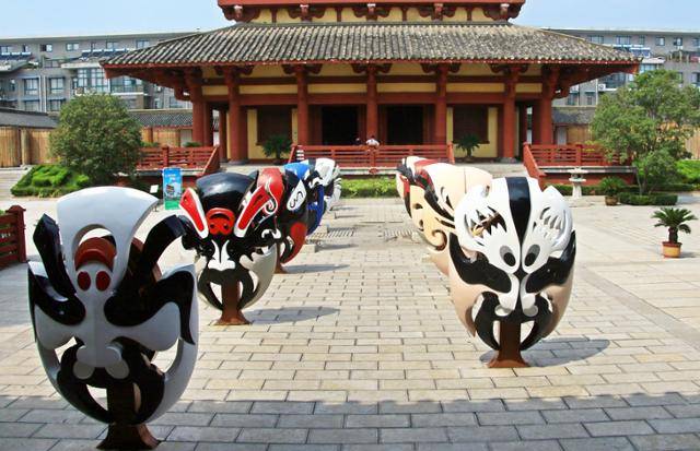 조승상부의 삼국지 경극 가면 장식. ⓒ최종명