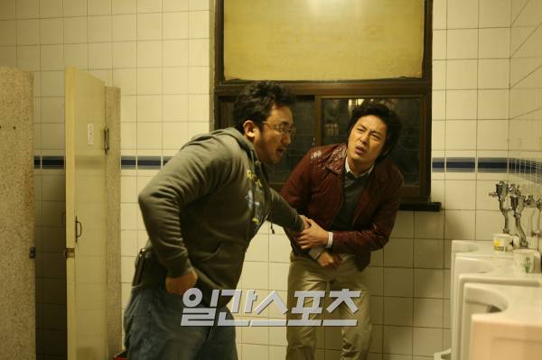 영화 '비스티 보이즈'에서 사채업자로 활약한 마동석(왼쪽). (사진=롯데엔터테인먼트 제공)