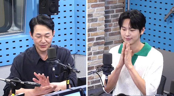 Actor Park Sung-woong has confessed to the superior height gene.On the 4th, SBS PowerFM Hwa-Jeong Chois Power Time (the most part), Park Sung-woong, who plays Gentleman in Movie la vin, and Park Sun-ho, who plays Dongju, appeared as guests.On this day, Hwa-Jeong Choi looked at Park Sung-woongs physical and said, I think I can model it.Park Sung-woong said, I passed the model line in the past, but then I turned to Action School 1.Hwa-Jeong Choi also said to Park Sun-ho, I think hes tall, and Park Sun-ho said, Hes the same as Park Sung-woong. Hes 187cm.Park Sung-woong said, My brother was a model for a while. He was 192 centimeters tall. My parents made it well.Hwa-Jeong Choi admired, If you pass by, you will look at it even if you are not an actor.In addition, Park Sung-woong says that he sees a book called Aja Gag as a gift.He said, I would like to show my younger juniors that I am such an uncle, he said.Posts Tagged SBS power FM