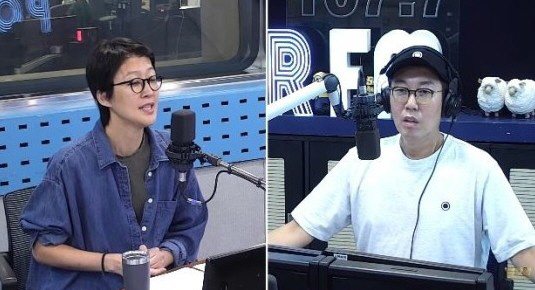 Broadcaster Jin-kyeong Hong corrected the misunderstanding about Kimchi Business.Jin-kyeong Hong appeared as a guest on SBS PowerFM Kim Young-chuls PowerFM broadcast on the 5th.On this day, Kim Young-chul said Jin-kyeong Hongs chinchin and chin brother, and the listeners asked to reveal their secrets to each other.Jin-kyeong Hong said, Kim Young-chul is strong in self-love and lives hard, Kim Young-chul said, listeners know everything.In the meantime, Kim Young-chul asked, Dont you think Sean Gelael likes Dad more? After a brief pause, Jin-kyeong Hong laughed out loud, saying, Isnt that too deadly a secret?Kim Young-chul said, No, I was trying to have fun with entertainment, but did you just see static?I said, I bought something like my brothers bag, but that was a marriage condition. He said, I had to have fun, but I revealed a deadly secret.Jin-kyeong Hong, who celebrated her 30th anniversary this year, asked a listener, If you can go back to 20 years old, what do you want to do the most? I never want to go back.It is not because I am happy now, but because I am too busy to live again. On the same day, Jin-kyeong Hong emphasized, Is Kimchi taste transferred? Is it effort and experience? We Kimchi is not immersed.Im in charge of marketing, and my mom has been in charge of all the ingredients, taste, recipes, and quality control. Its my moms business, he said.I swear it was Moms business.Jin-kyeong Hong started KimchiBusiness in 2003 with her mothers taste and started with 3 million won and achieved cumulative sales of 40 billion won in 10 years.On the other hand, Jin-kyeong Hong married a 5-year-old husband from Kyunghee Universitys Department of Physical Education in 2003 and gave birth to a daughter in 2010. In particular, her mother-in-law is the chairman of the foundation and her father-in-law is known as a famous executive.In one of the broadcasts, Jin-kyeong Hong was named as the 8th star who married the top 1% richest person and married to the husband of the director of the foundation of about 18.9 billion won in assets.