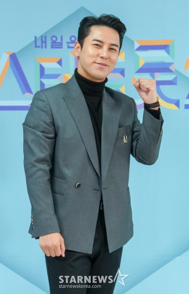 Singer Jang Min-Ho donated KRW 100 million to the Fruit of Love SaRetrieval Community Chest (Chairman Kim Byung-joon) to support Cloudburst Damage!Jang Min-Ho announced the meaning of Donation in the name of the fan club Minho Commando in the midst of heavy rains that have been poured nationwide since the 13th, and participated in the special fund raising of Cloudburst Damage! .Jang Min-Hos donation money will be used for relief supplies and housing support for flood victims.Jang Min-Ho said, I would like to express my deepest condolences to the flood victims in Damage! And pray for a quick Retrieval. I hope it will be used for the neighbors who have suffered many Damage!