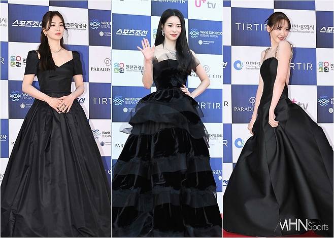 Incheon, ) Actress Song Hye-kyo, Lim Ji-yeon, Im Im Yoon-ah and other actresses showed beauty with black dress.The second Blue Dragon Series Tony Awards The second Blue Dragon Series Tony Awards red carpet event was held at Incheon Paradise City on Wednesday afternoon.On this day, actresses such as Song Hye-kyo, Lim Ji-yeon, Im Yoon-ah, Kim Seo-hyung, Elijah, and Ahn Hee-yeon boasted elegant beauty with simple black dress.Meanwhile, the Blue Dragon series Tony Awards is the first series content awards ceremony for domestic OTT dramas and entertainments such as Netflix, Disney +, Apple TV +, Watcha, Wave, Cacao TV, Kupang Play and Teabing.