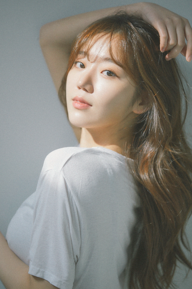 전혜원. 와이원엔터테인먼트