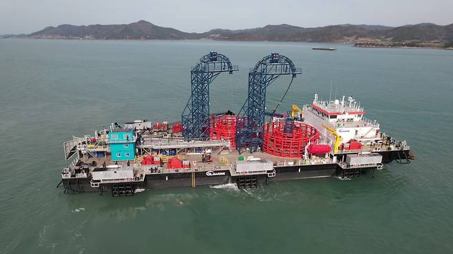 KT서브마린이 보유한 해저케이블 전용 포설선 GL2030. /LS전선 제공