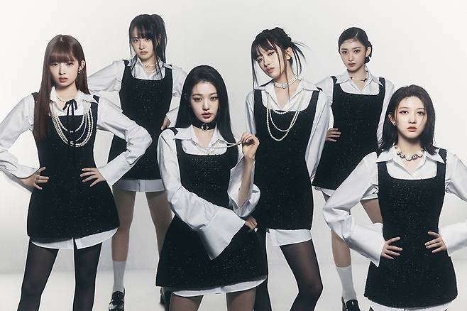 아이브 레이(왼쪽부터), 리즈, 장원영, 안유진, 이서, 가을 /사진=스타쉽엔터테인먼트
