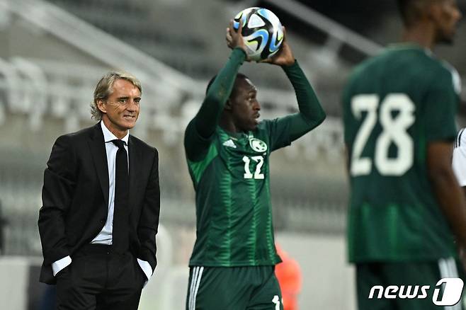 만치니 감독이 이끄는 사우디가 코스타리카에 패했다. ⓒ AFP=뉴스1