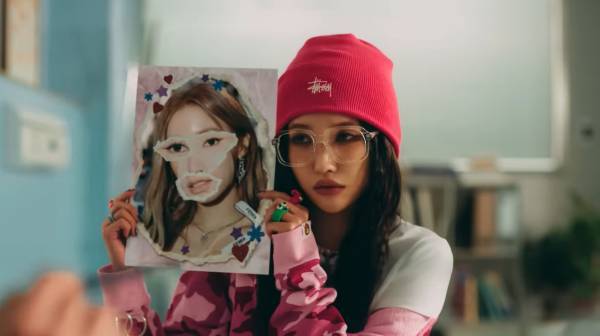 (여자)아이들 '알러지' 뮤비의 소연(사진=큐브엔터테인먼트)